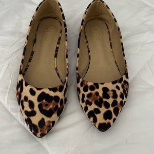 Leopard Print Flats - size 10